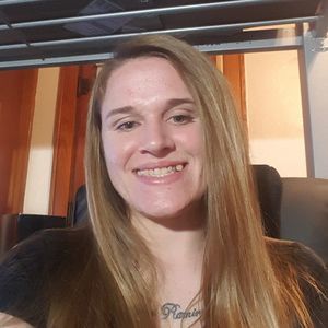 Meet your Posher, Crystal